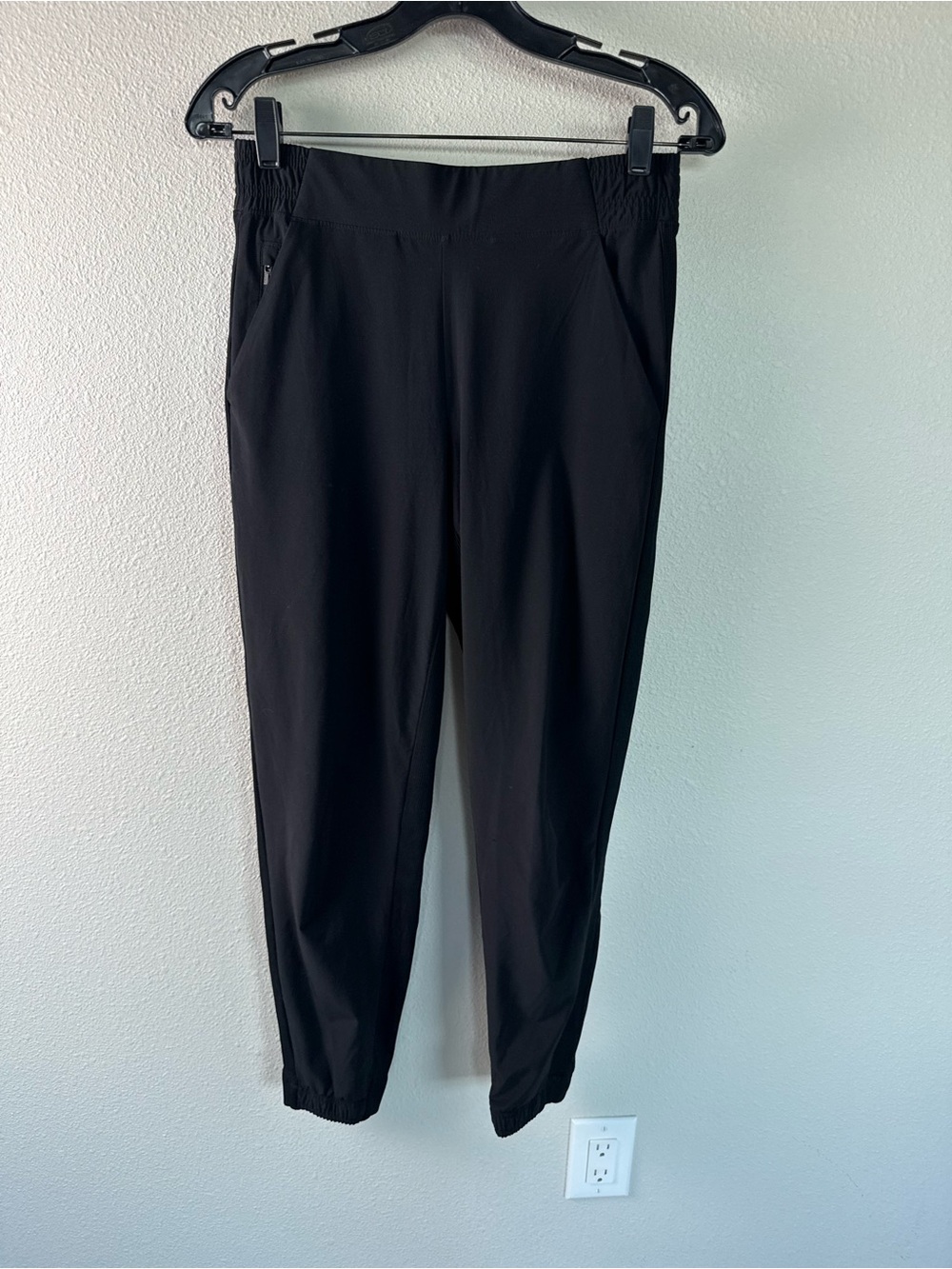 Athleta Brooklyn Jogger Pant Black Casual Active Athleisure Women’s Size 4 - Picture 3 of 12